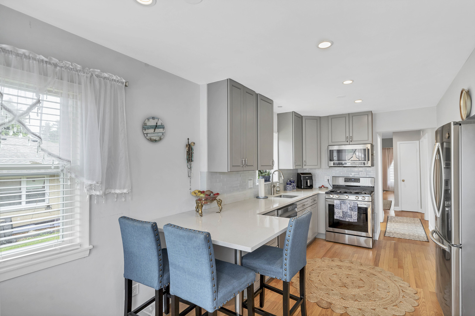 7008 W Montrose Avenue, Norridge, IL 60706