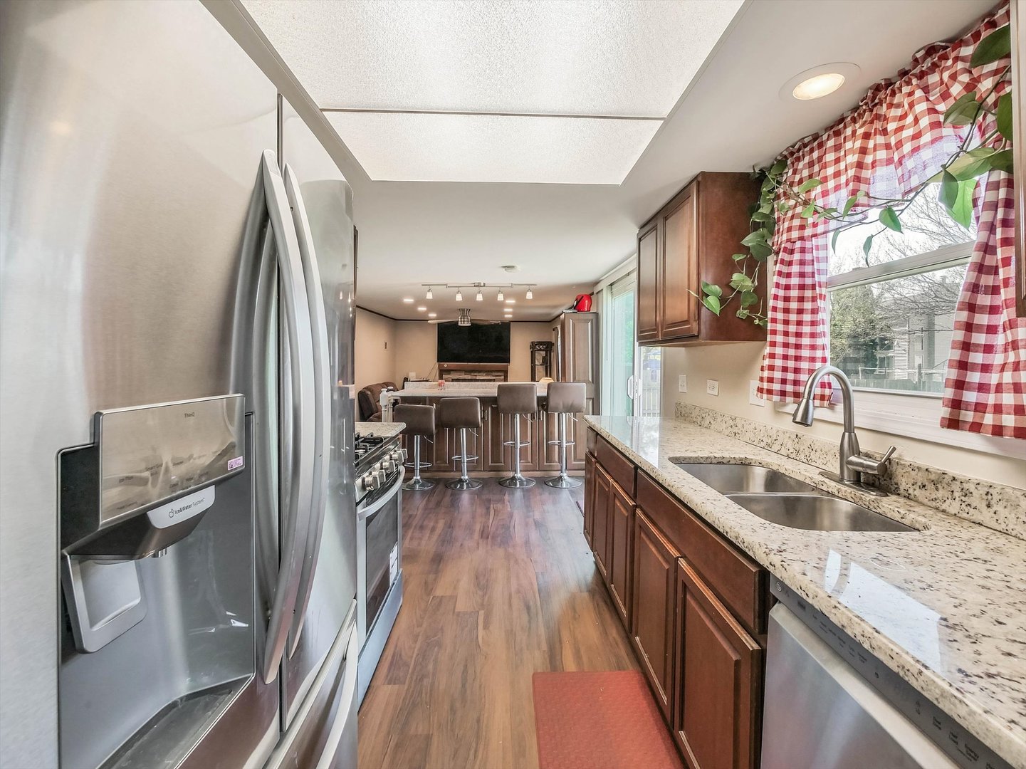 191 Pebblecreek Trail, Carol Stream, IL 60188