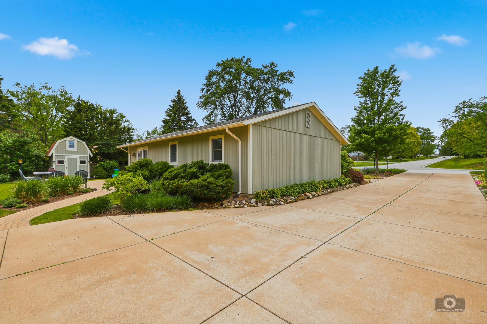 16141 Laurel Drive, Orland Park, IL 60462