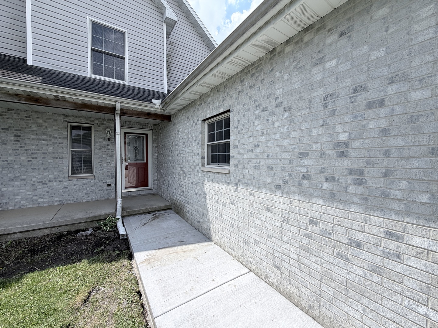 1565 E Patmore Street, Diamond, IL 60416