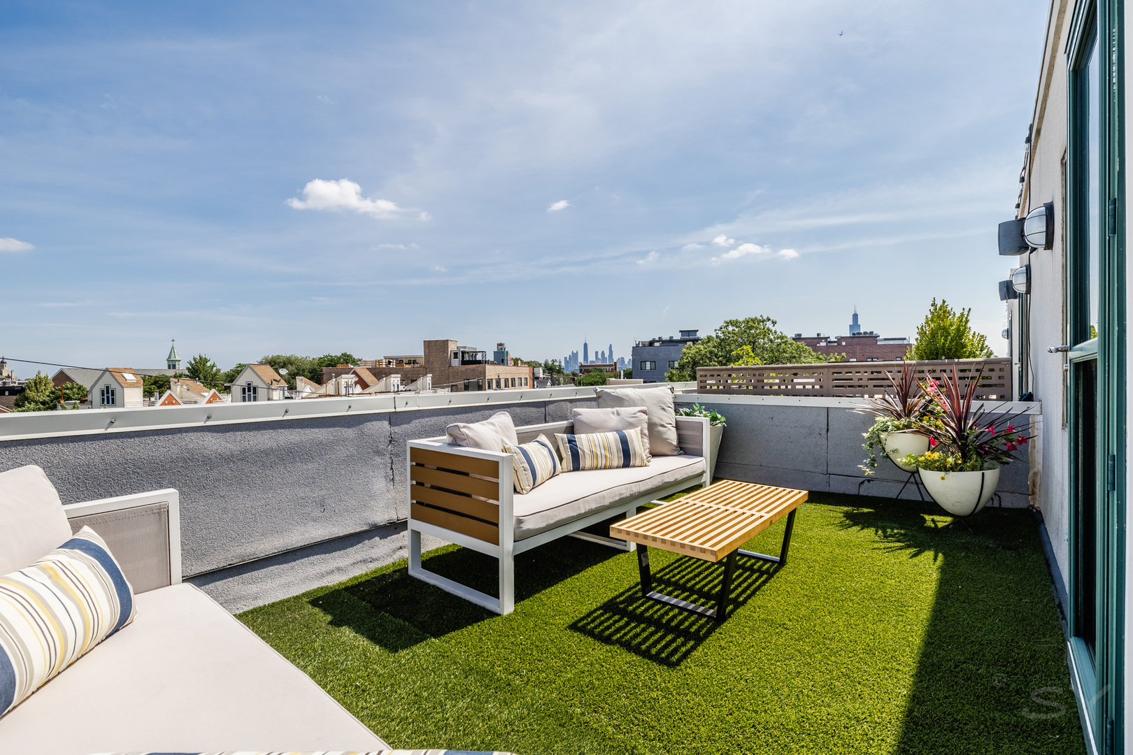 2455 W OHIO Street #13E, Chicago, IL 60612