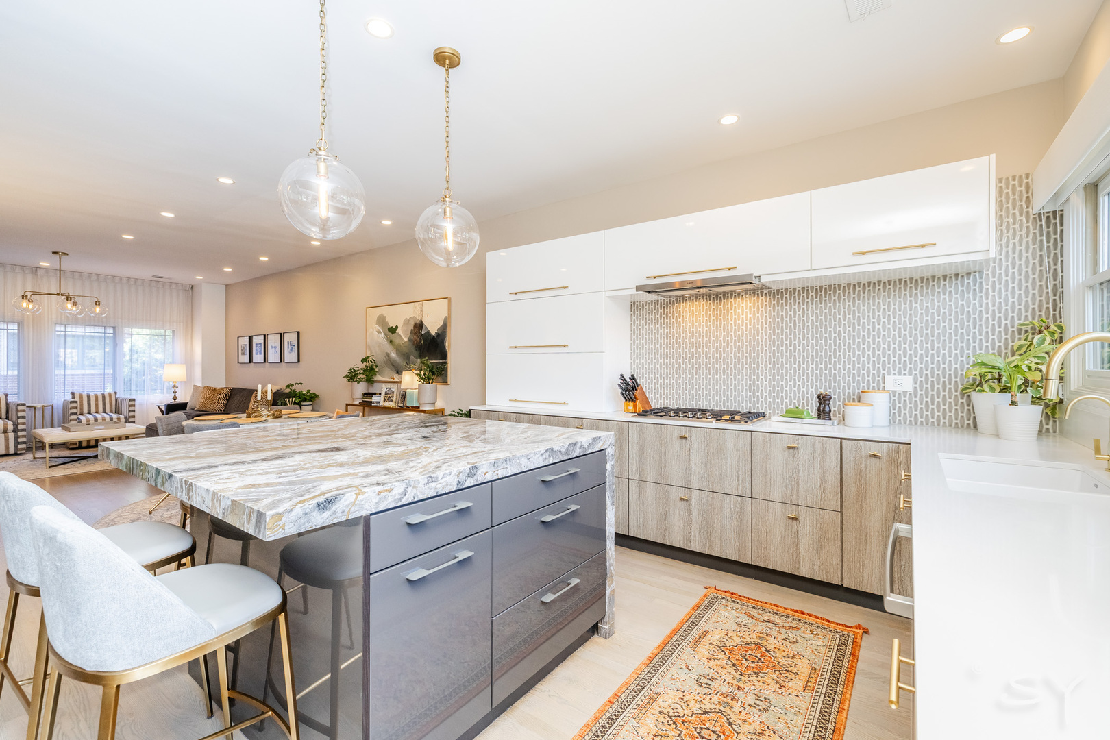 2455 W OHIO Street #13E, Chicago, IL 60612