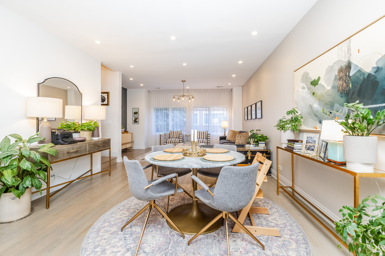 2455 W OHIO Street #13E, Chicago, IL 60612