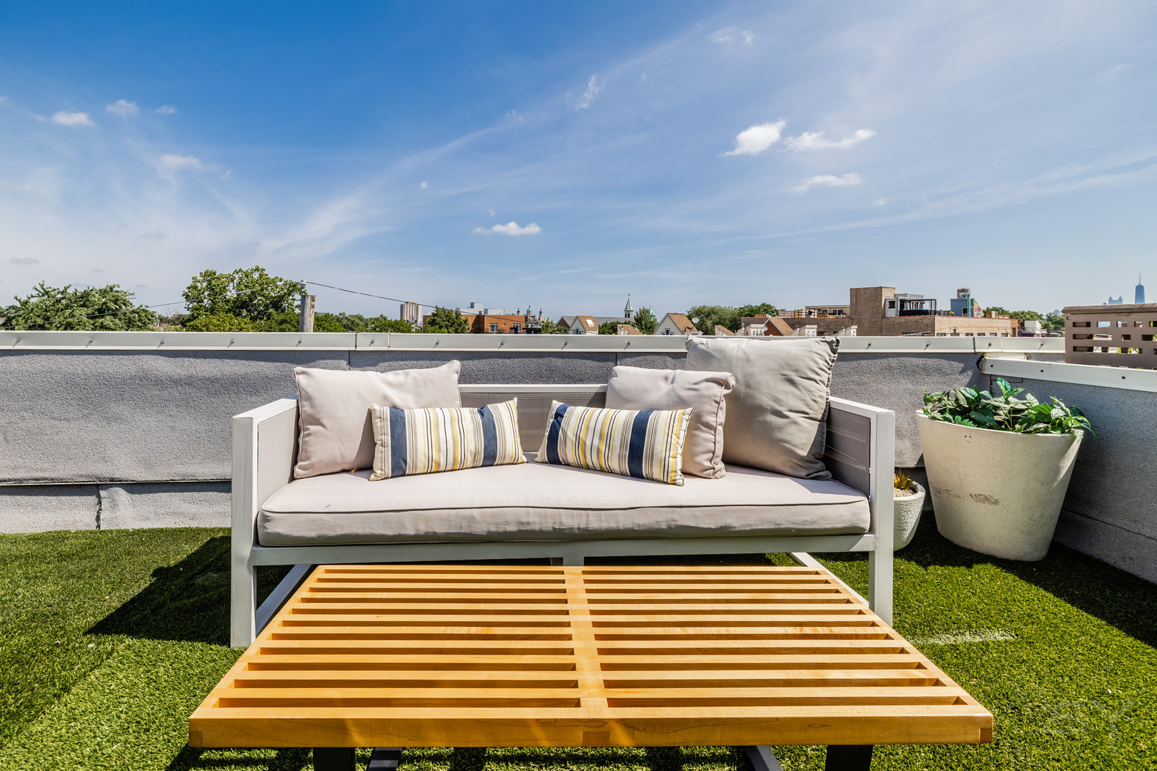 2455 W OHIO Street #13E, Chicago, IL 60612