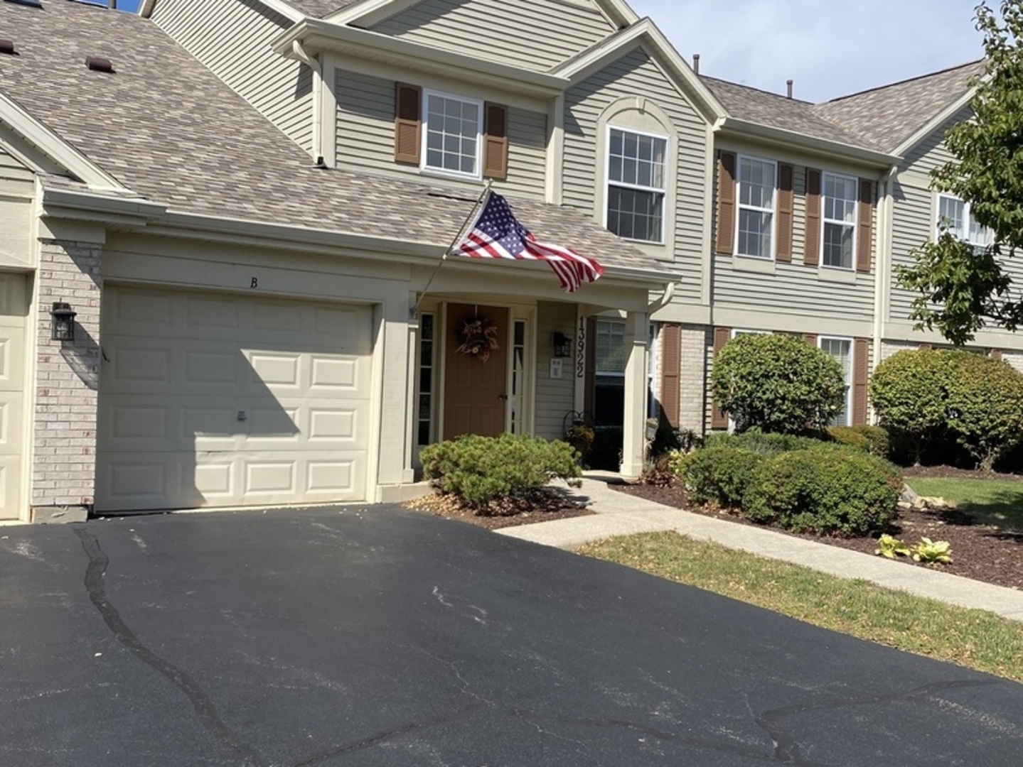 13922 S Bristlecone Lane #B, Plainfield, IL 60544