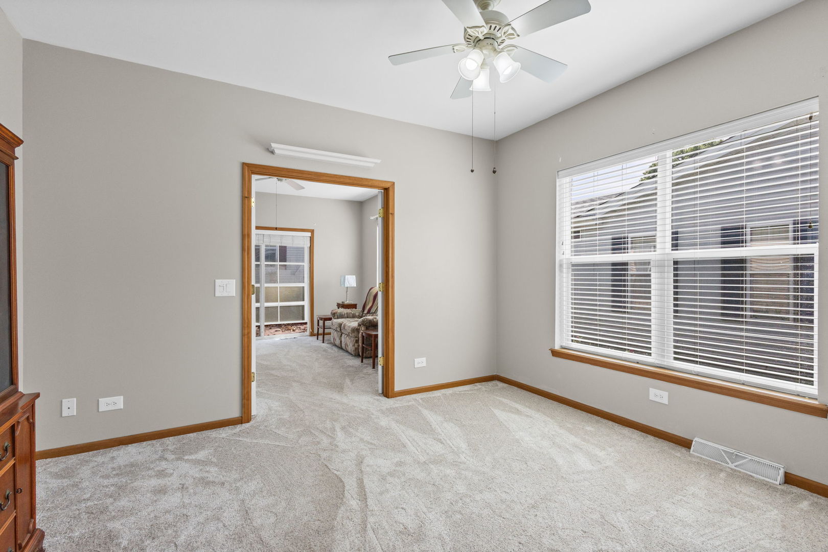 2905 Buckskin Lane, Grayslake, IL 60030