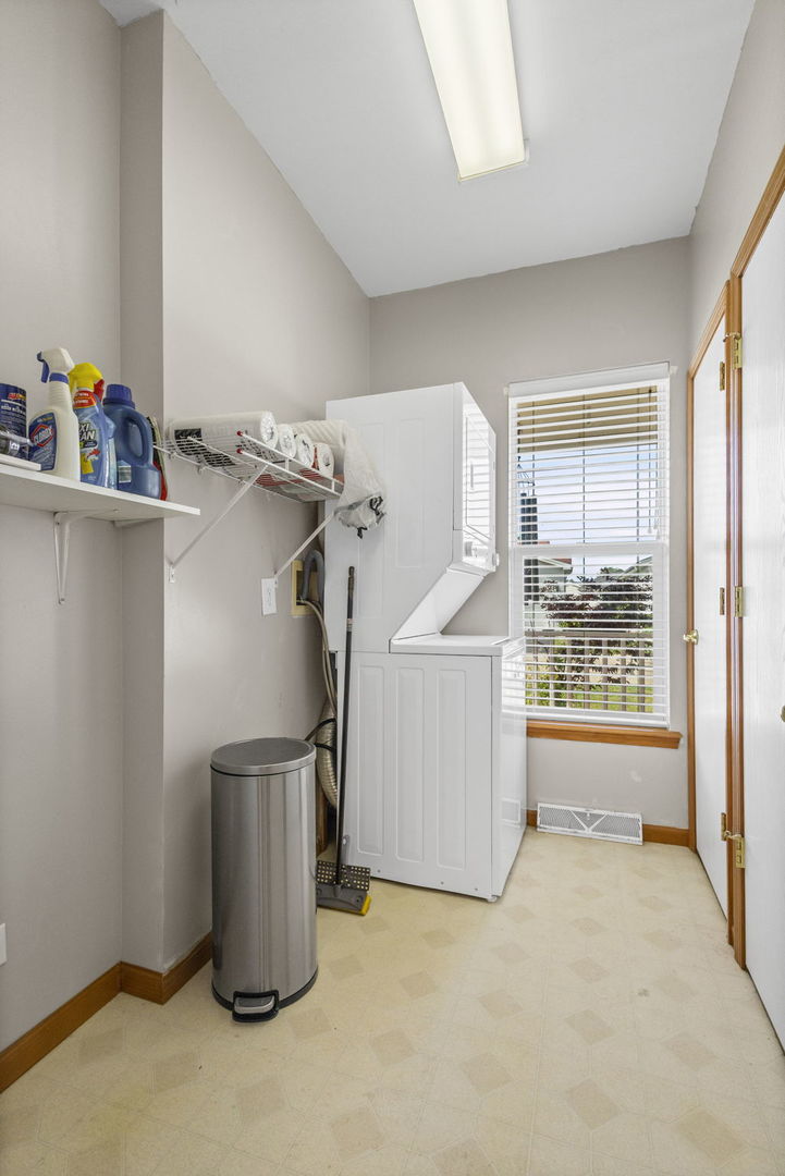 2905 Buckskin Lane, Grayslake, IL 60030