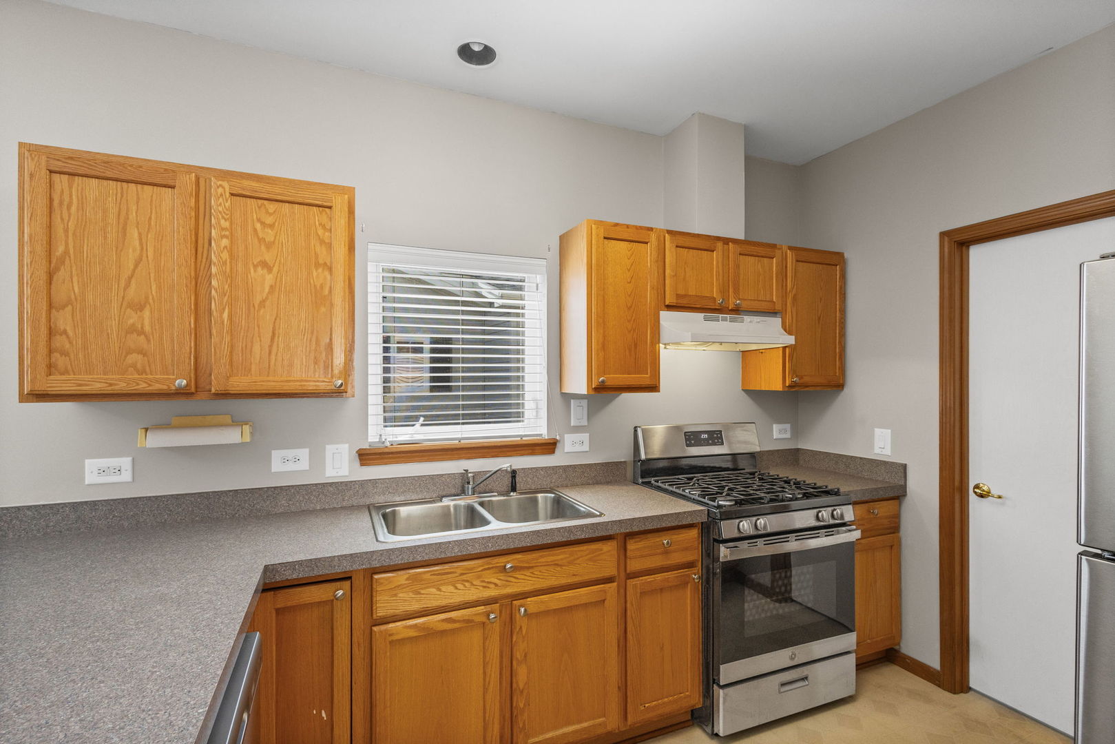 2905 Buckskin Lane, Grayslake, IL 60030