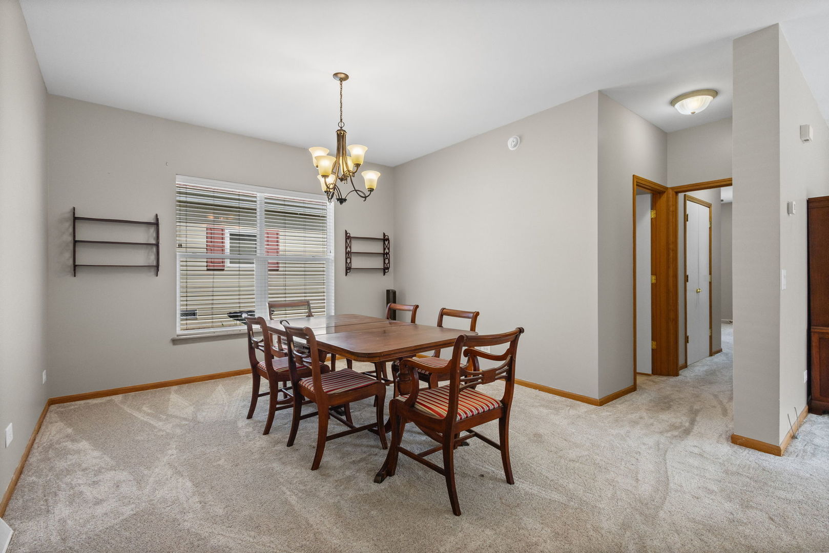 2905 Buckskin Lane, Grayslake, IL 60030
