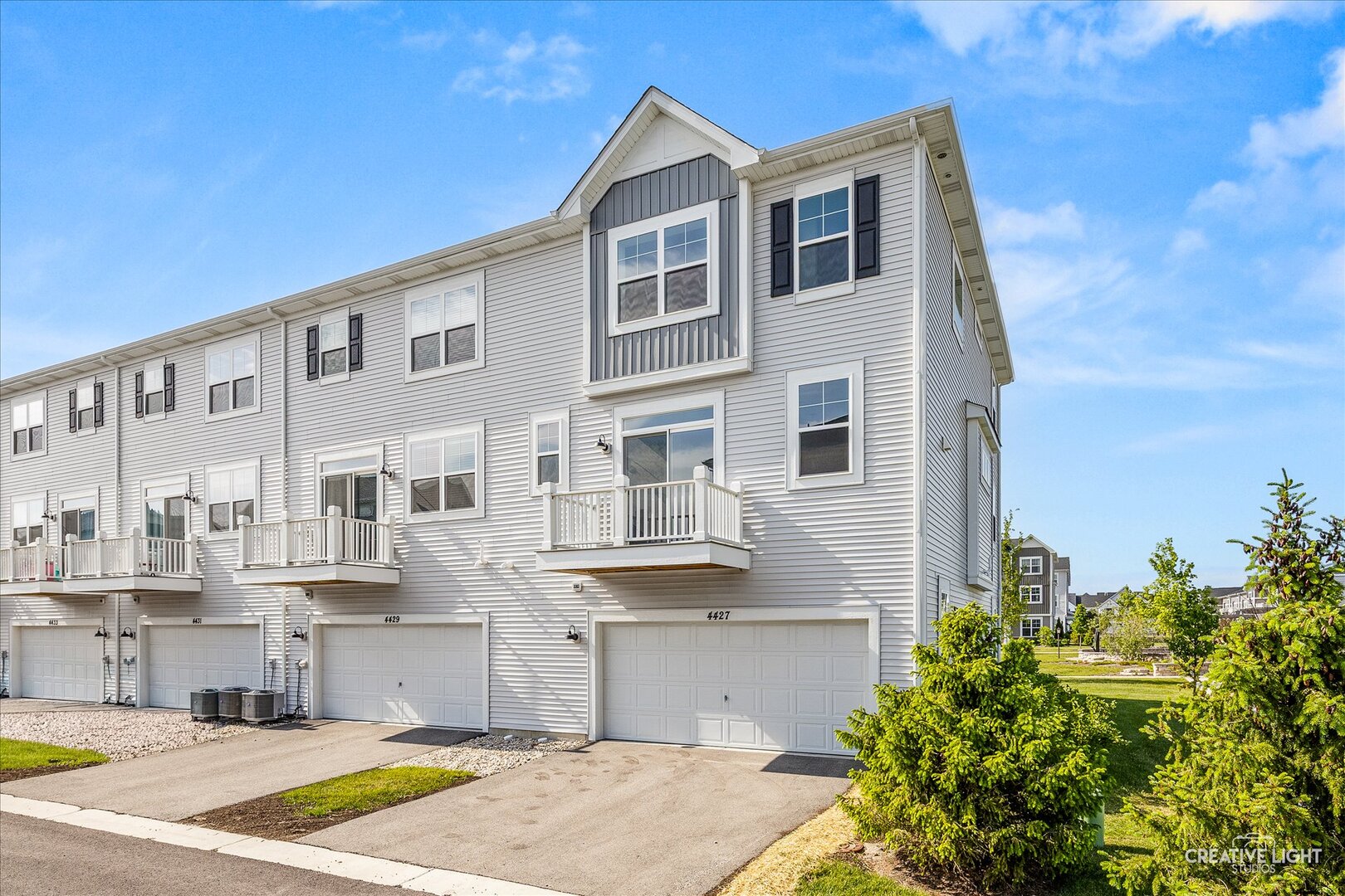 4427 Chelsea Manor Circle, Aurora, IL 60504