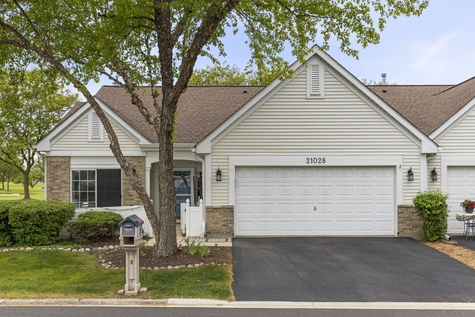 21028 W Snowberry Lane, Plainfield, IL 60544