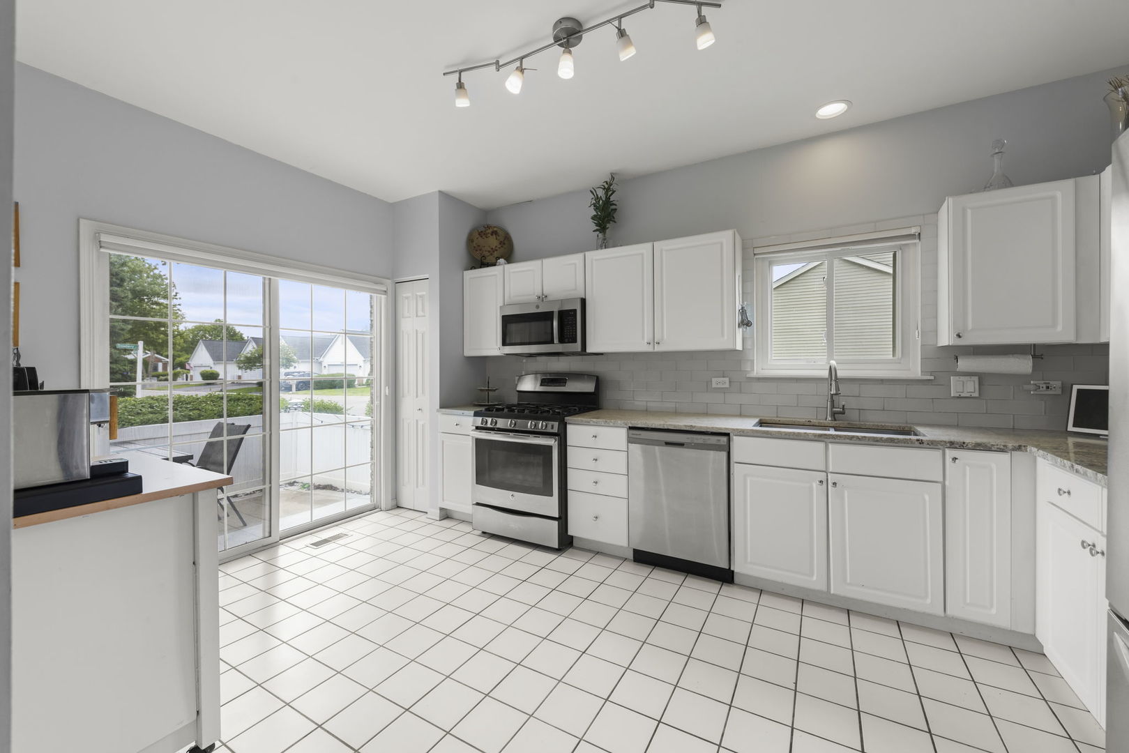 21028 W Snowberry Lane, Plainfield, IL 60544
