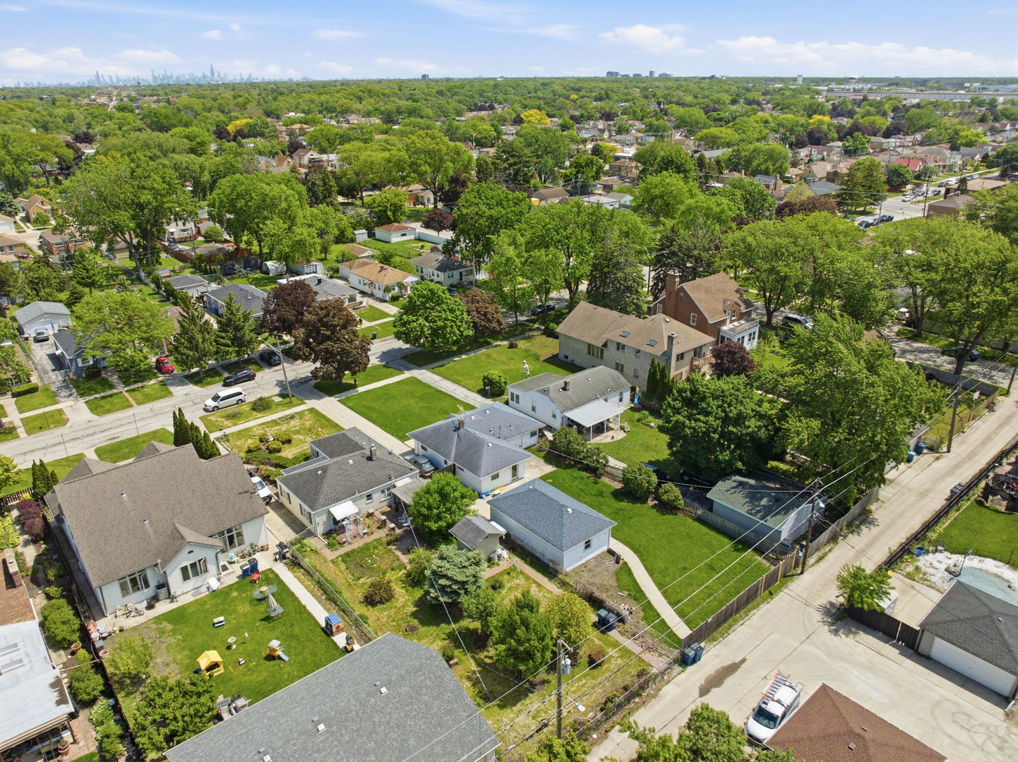 2834 Maple Street, Franklin Park, IL 60131