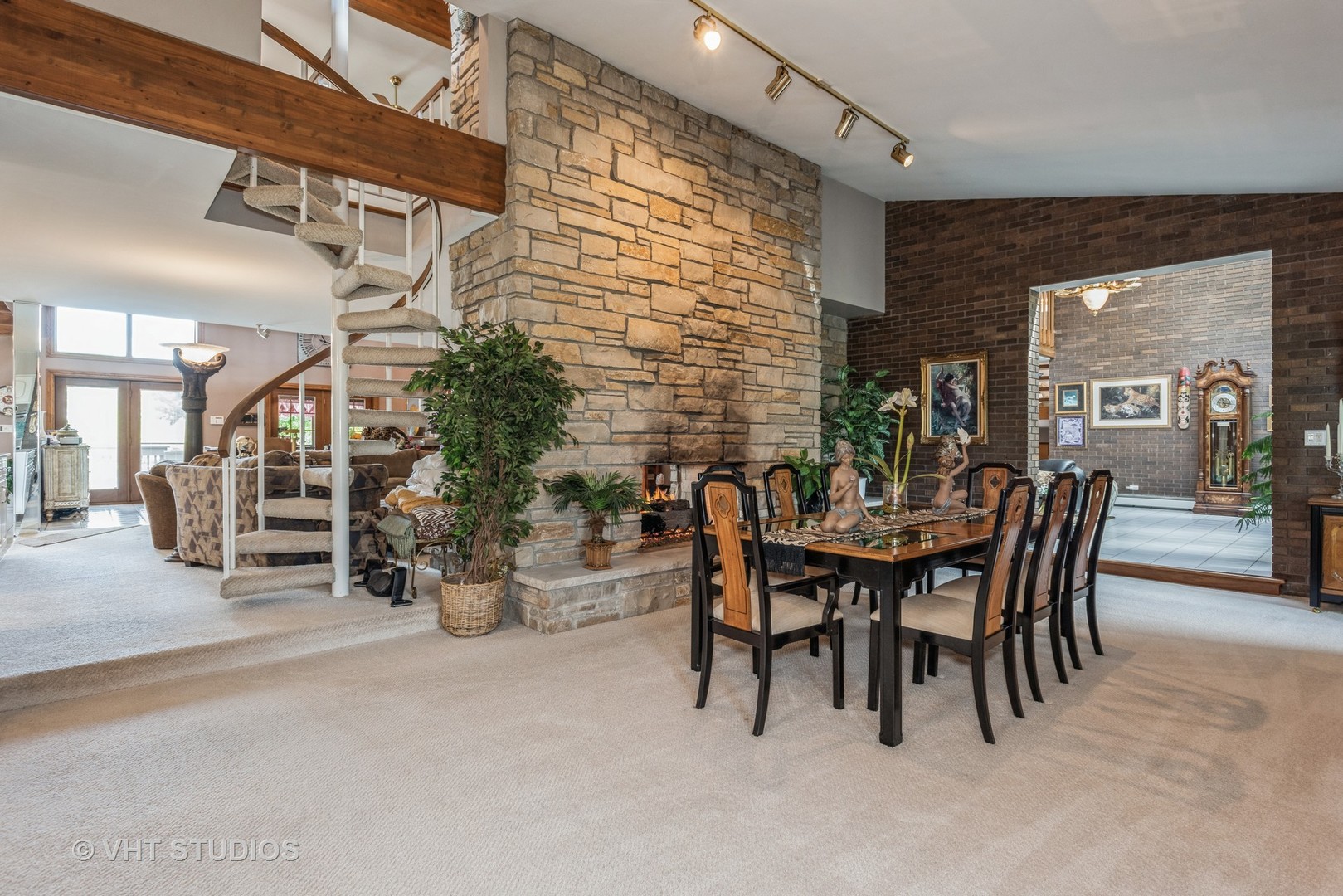 30W010 Smith Road, West Chicago, IL 60185