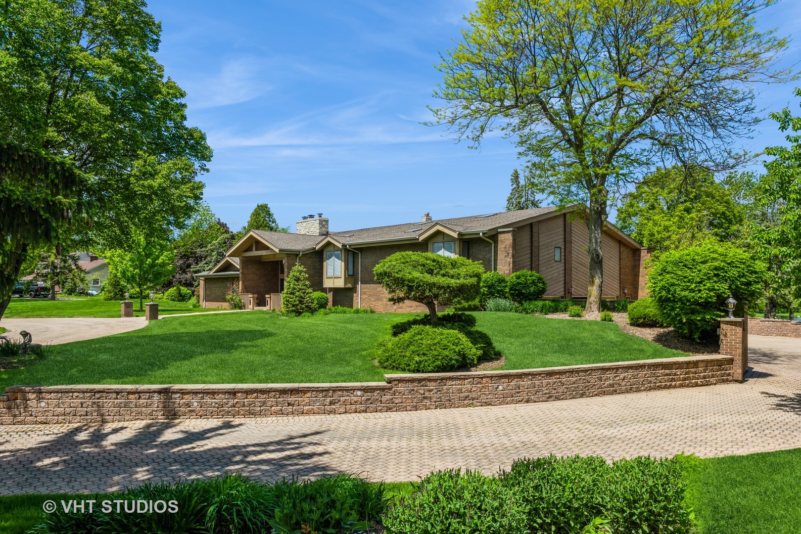 30W010 Smith Road, West Chicago, IL 60185