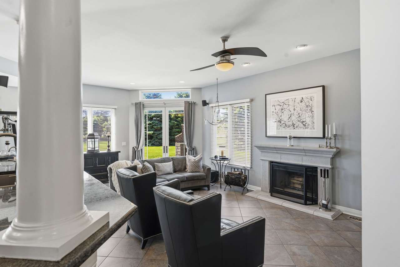 6N274 W Ridgewood Lane, St. Charles, IL 60175