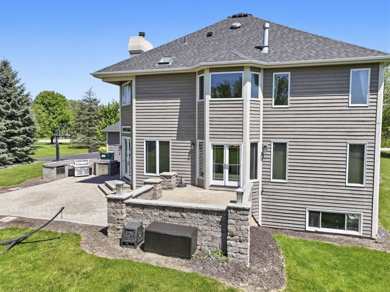 6N274 W Ridgewood Lane, St. Charles, IL 60175