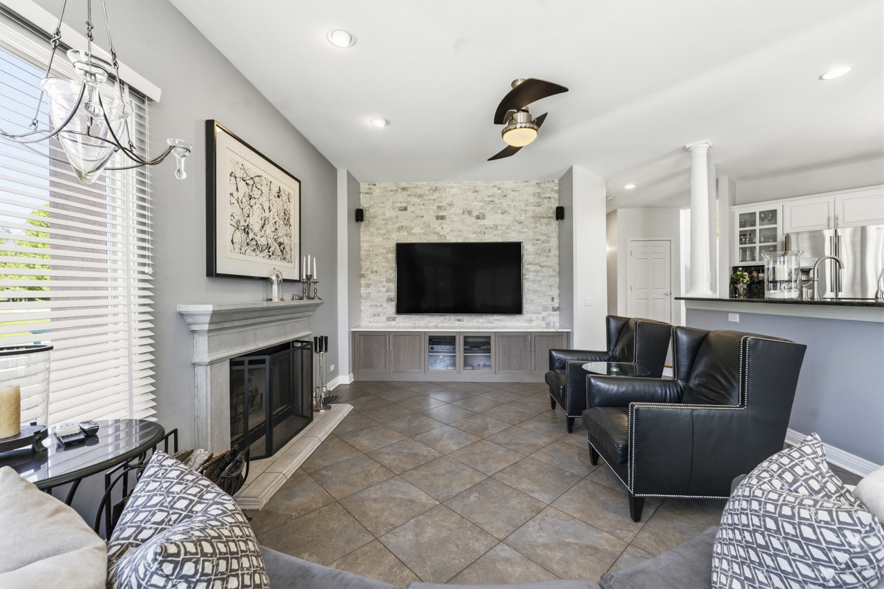 6N274 W Ridgewood Lane, St. Charles, IL 60175