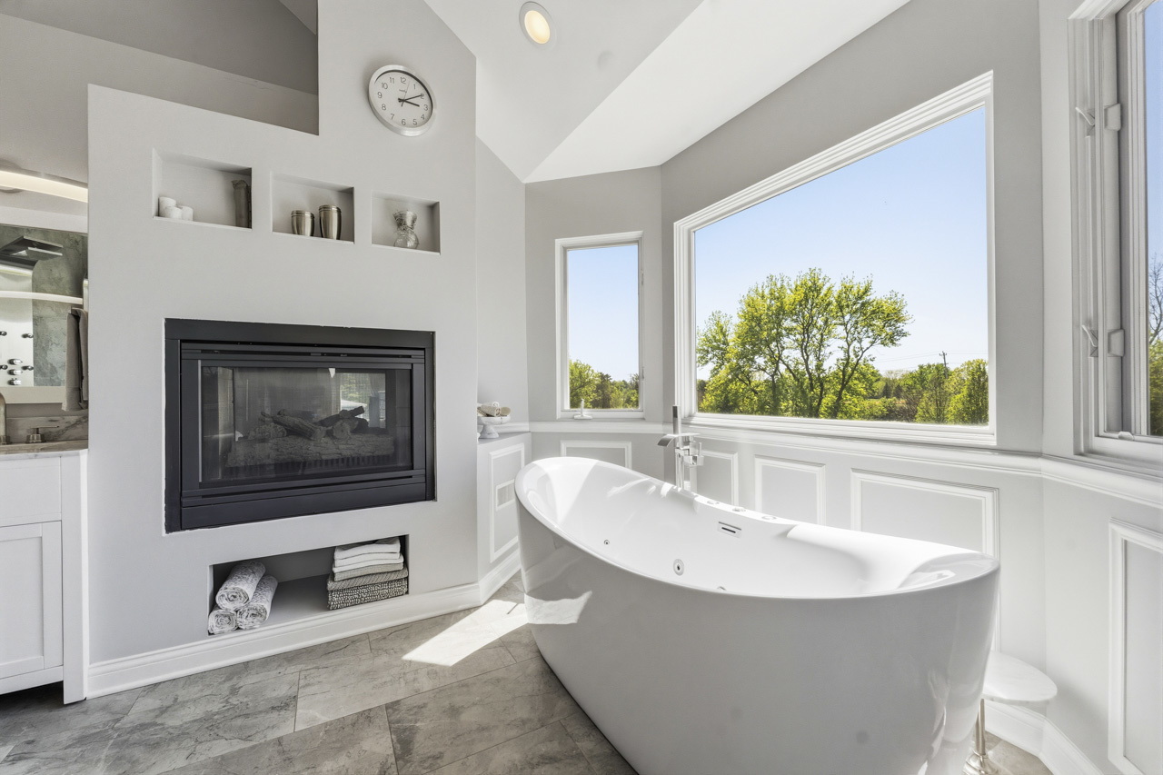 6N274 W Ridgewood Lane, St. Charles, IL 60175