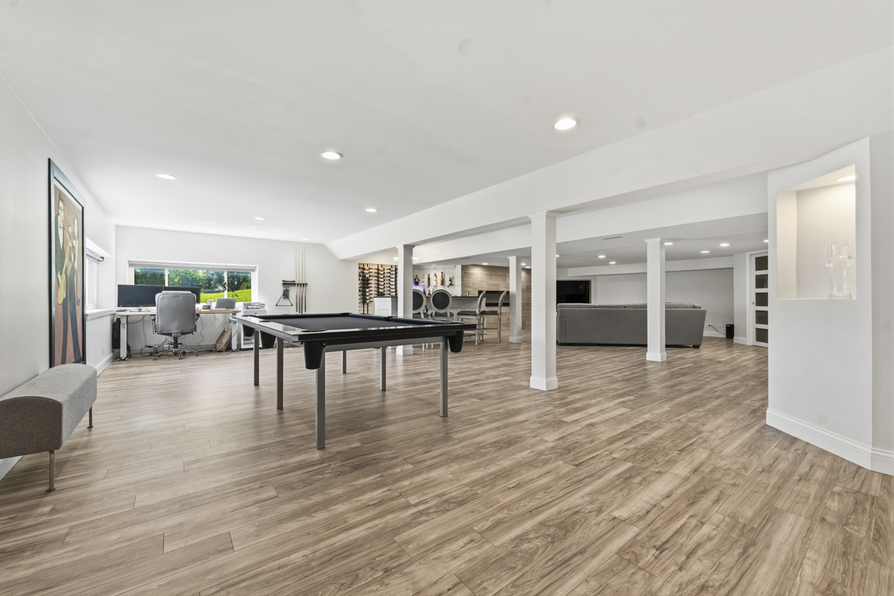 6N274 W Ridgewood Lane, St. Charles, IL 60175