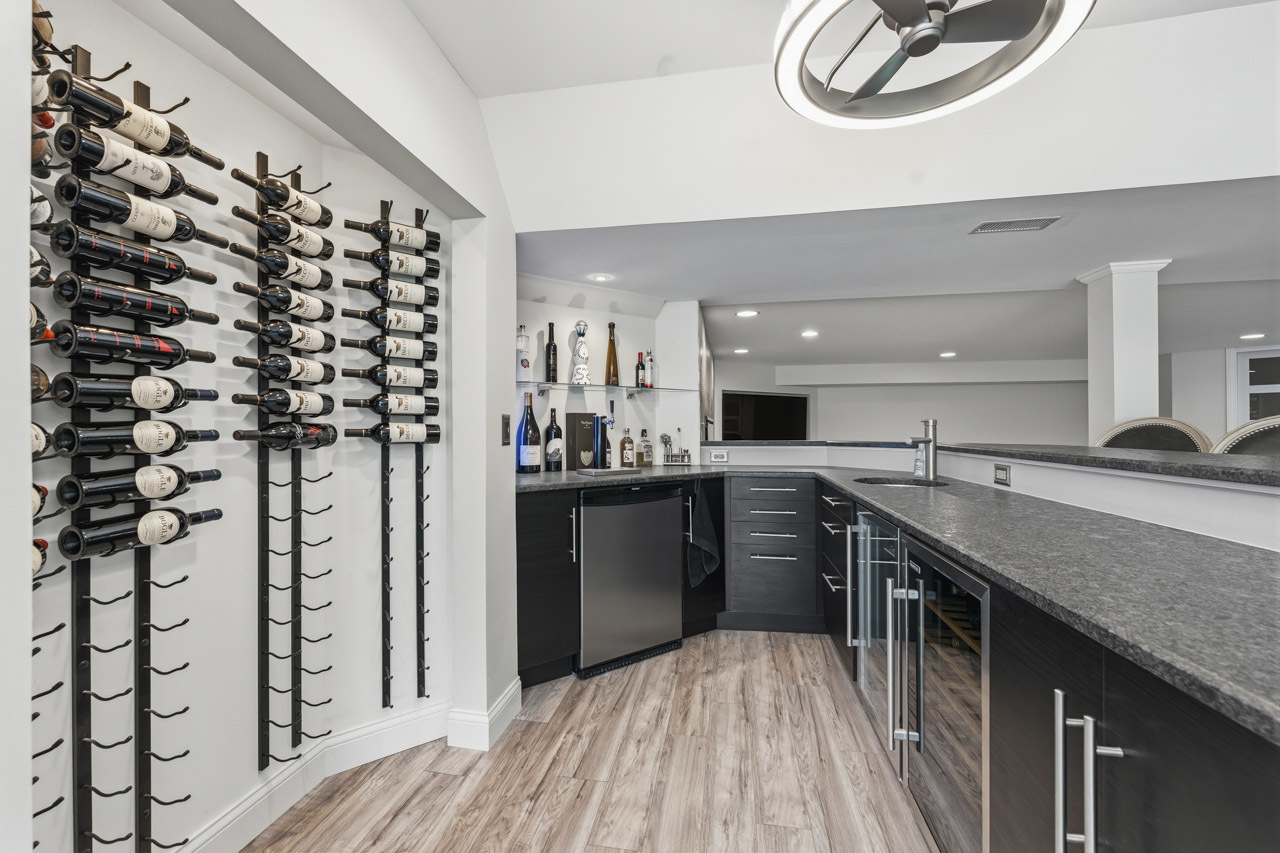 6N274 W Ridgewood Lane, St. Charles, IL 60175