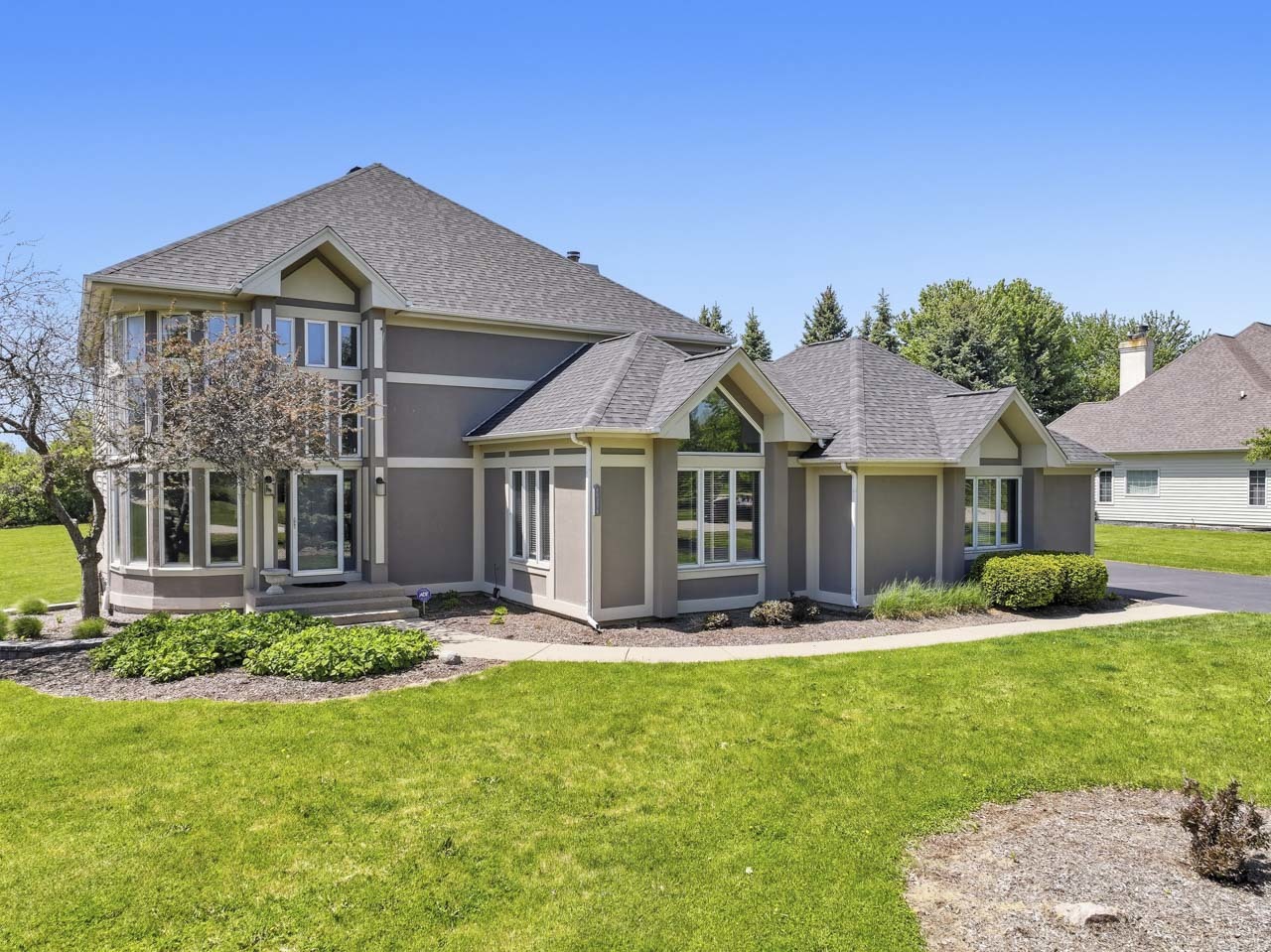 6N274 W Ridgewood Lane, St. Charles, IL 60175