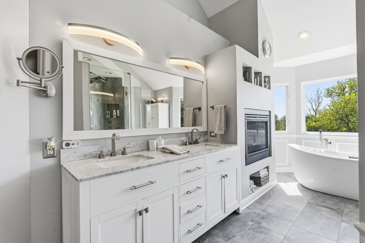 6N274 W Ridgewood Lane, St. Charles, IL 60175