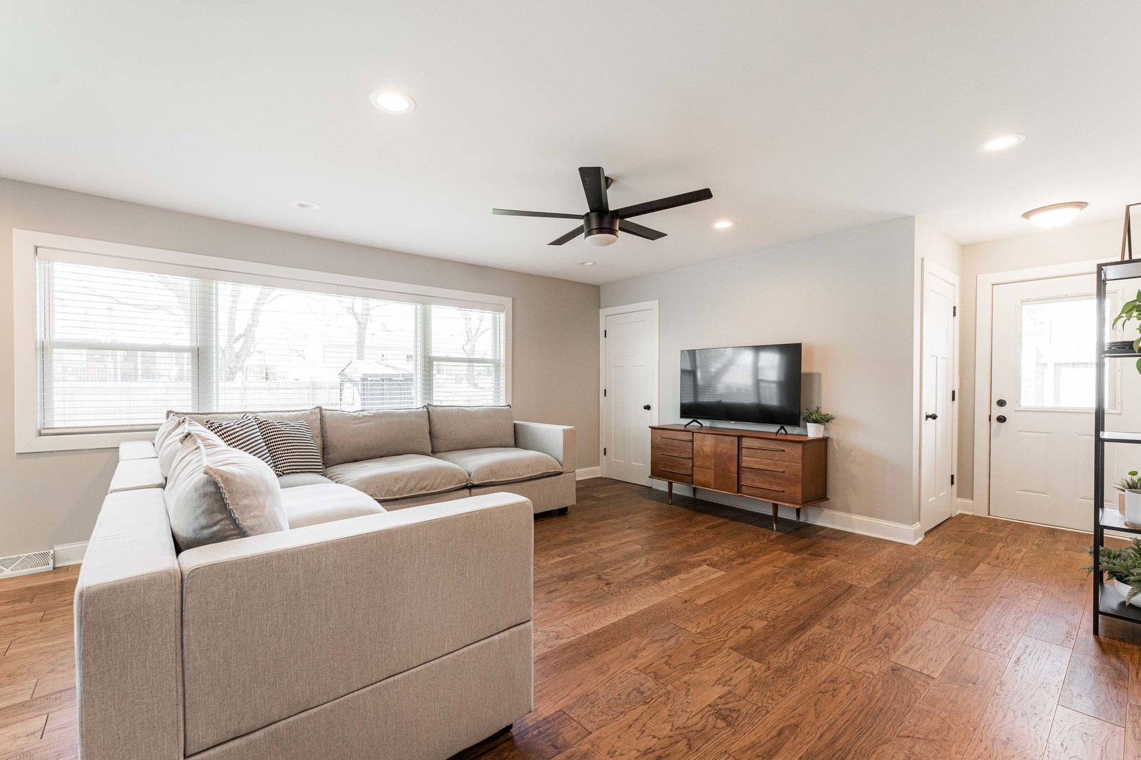 15050 Holiday Court, Orland Park, IL 60462