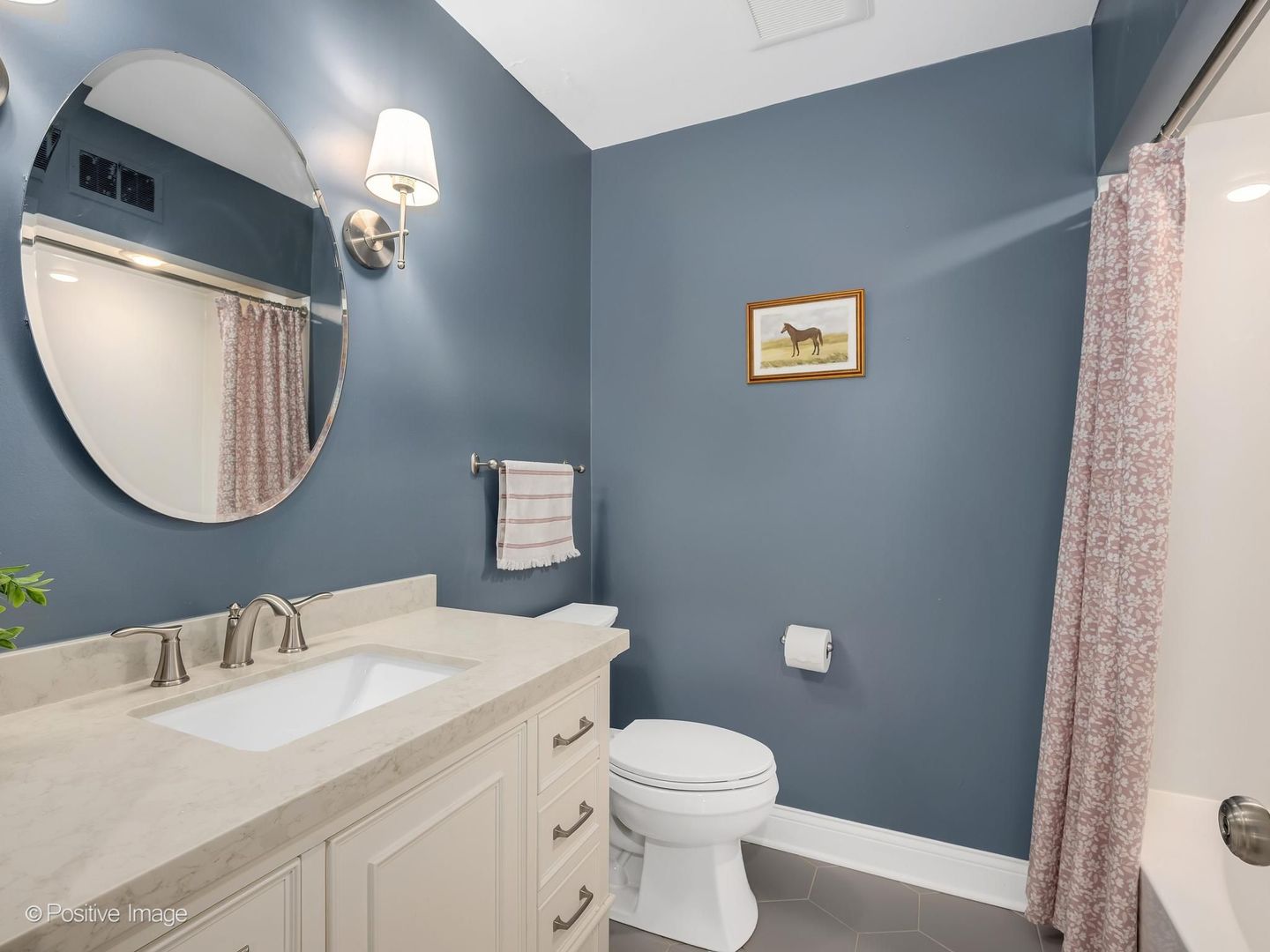 949 S Euclid Avenue, Elmhurst, IL 60126