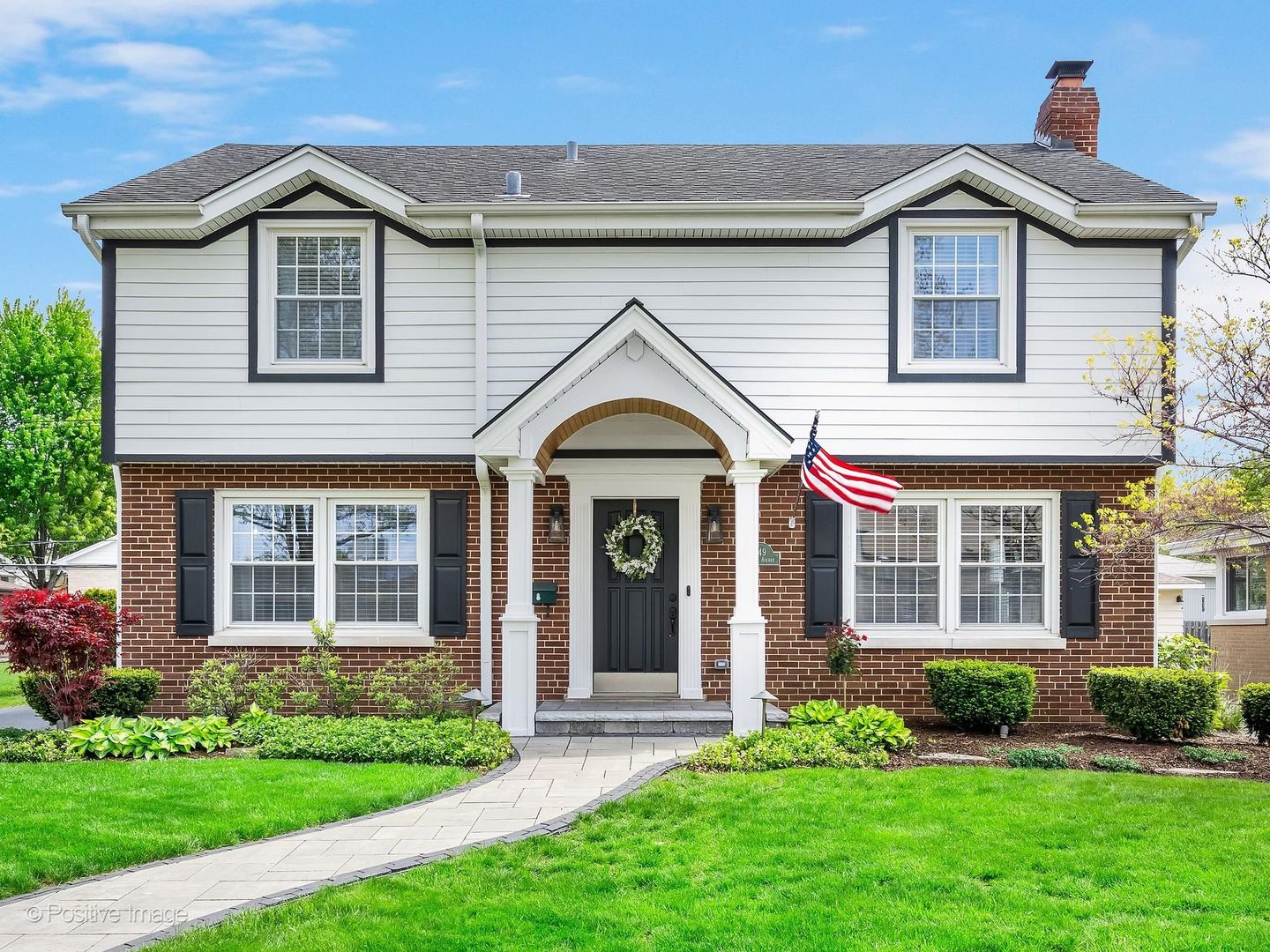 949 S Euclid Avenue, Elmhurst, IL 60126