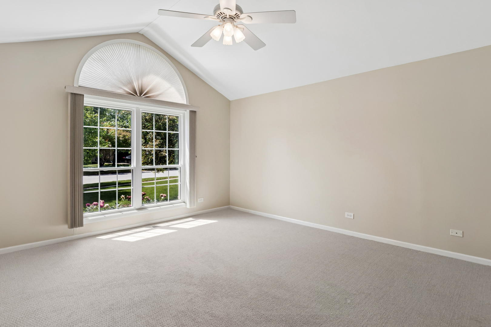 217 Meadowview Lane, Aurora, IL 60502