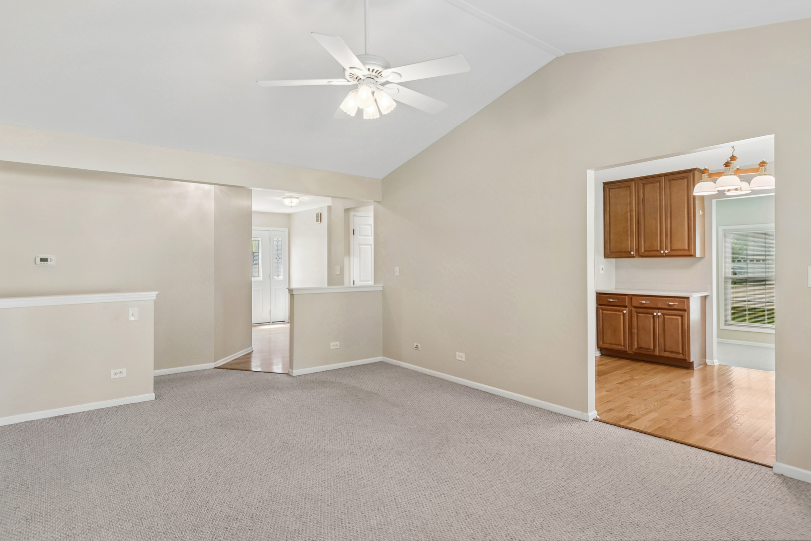 217 Meadowview Lane, Aurora, IL 60502
