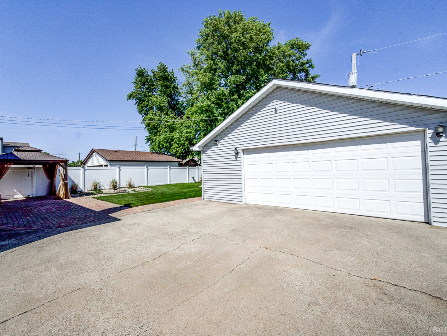 11735 S Leamington Avenue, Alsip, IL 60803