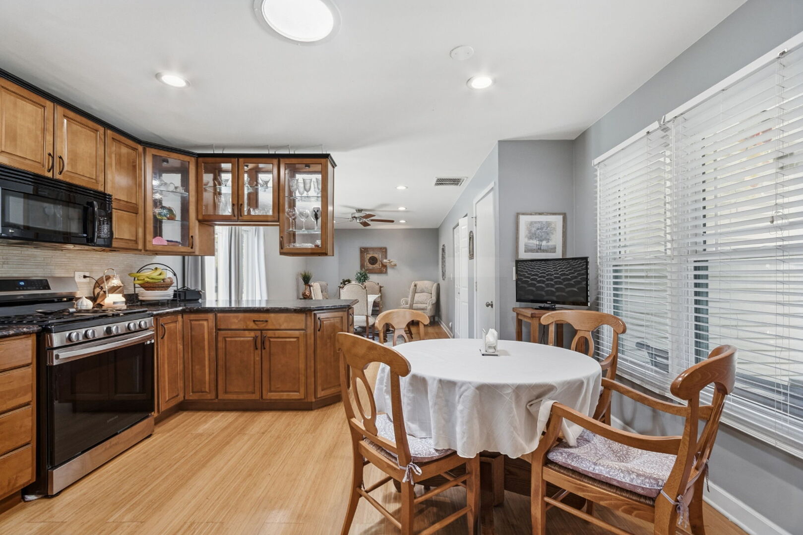 458 Nantucket Road, Naperville, IL 60565