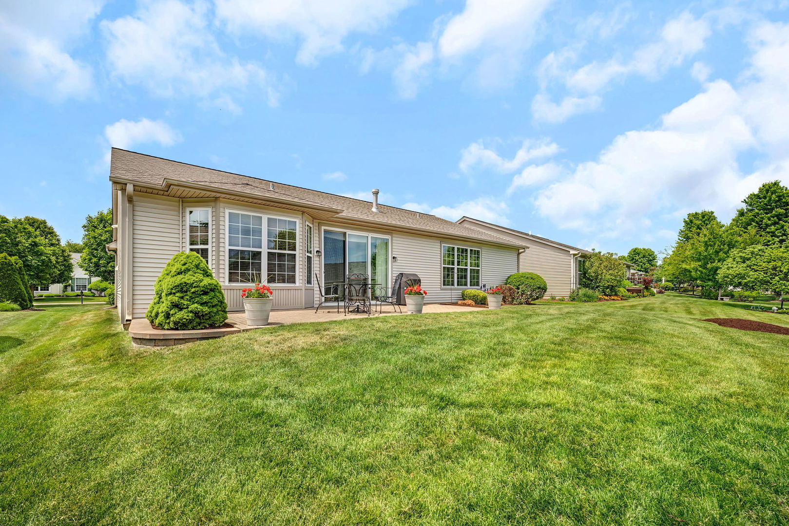 322 Capital Drive, Shorewood, IL 60404