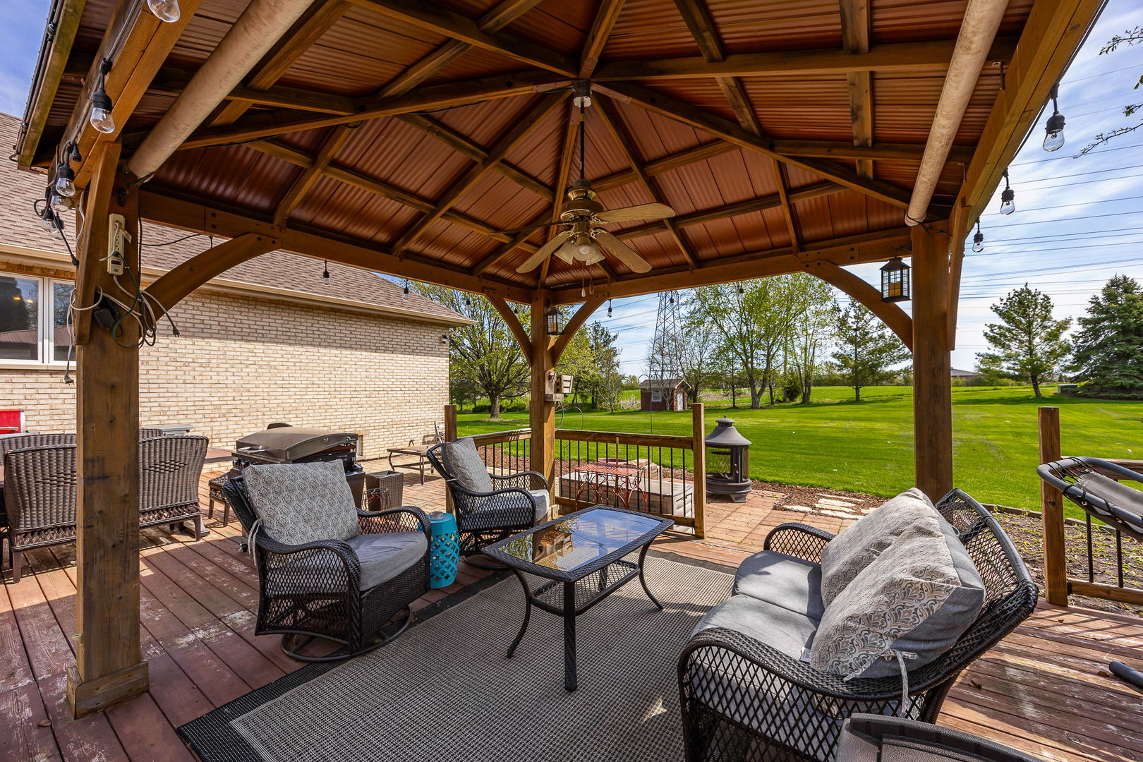 13201 Meadow Hill Lane, Lemont, IL 60439