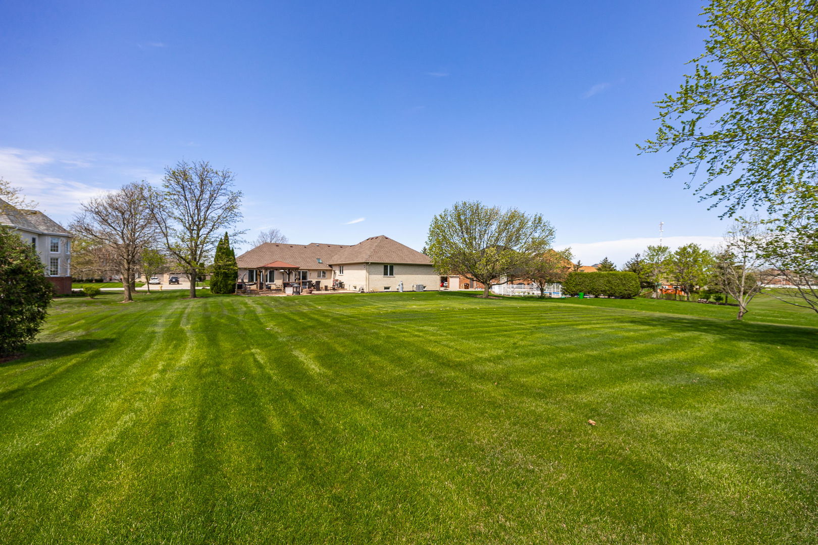 13201 Meadow Hill Lane, Lemont, IL 60439