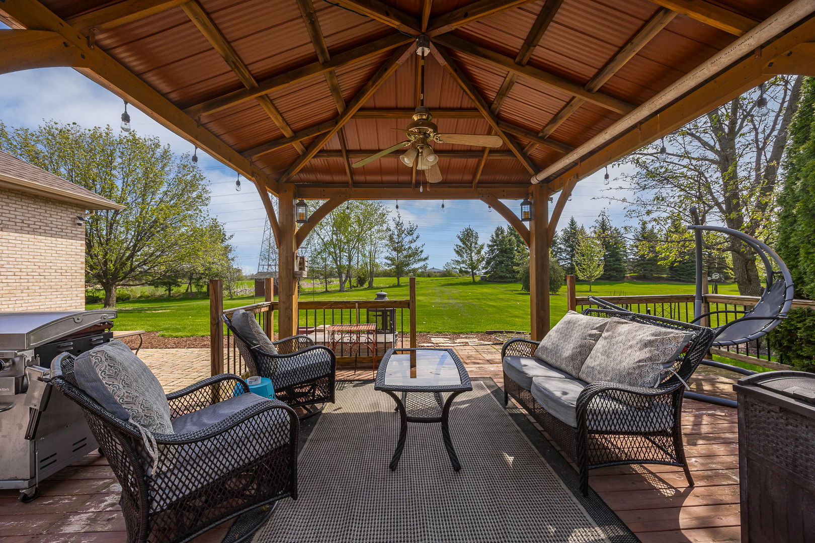 13201 Meadow Hill Lane, Lemont, IL 60439