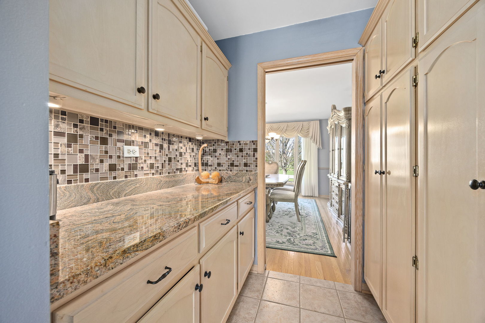 13201 Meadow Hill Lane, Lemont, IL 60439