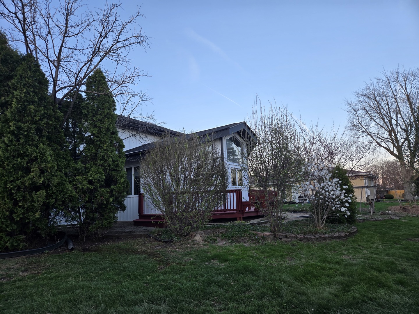 16W731 89th Place, Willowbrook, IL 60527