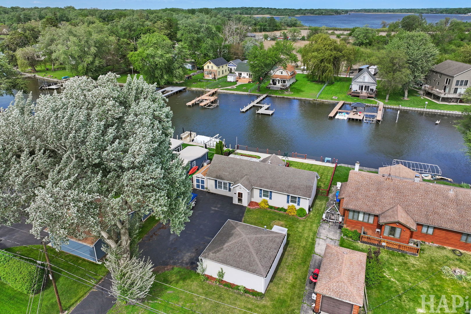 707 Kingston Boulevard, McHenry, IL 60050