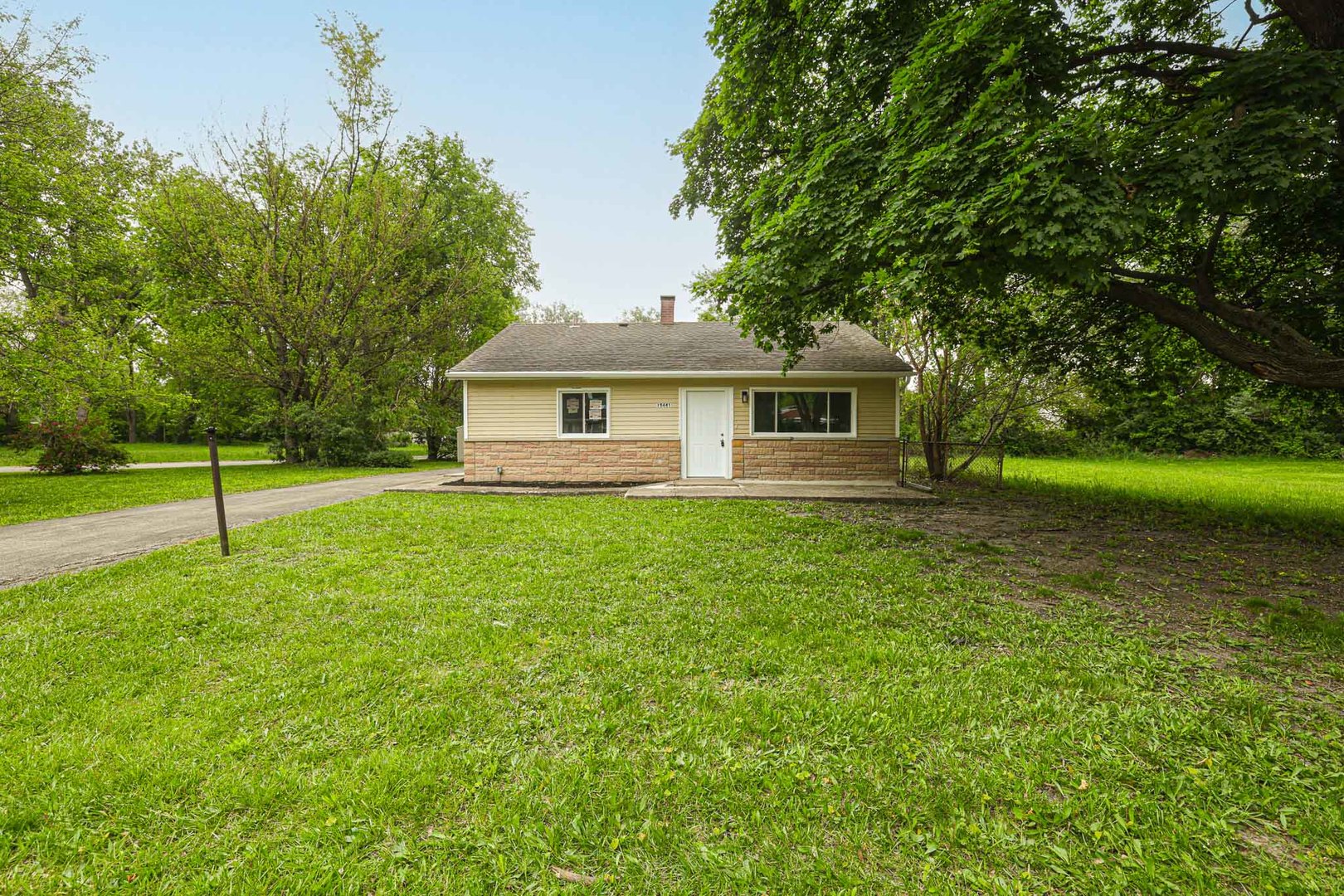 15441 Albany Avenue, Markham, IL 60428