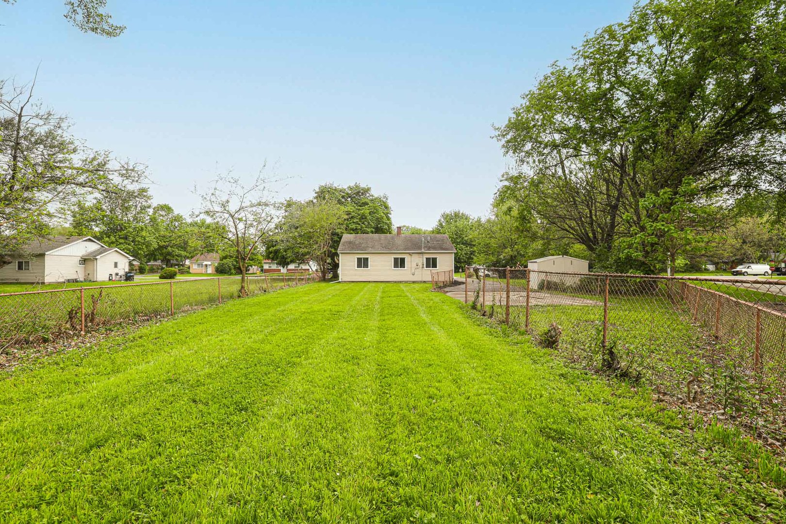 15441 Albany Avenue, Markham, IL 60428