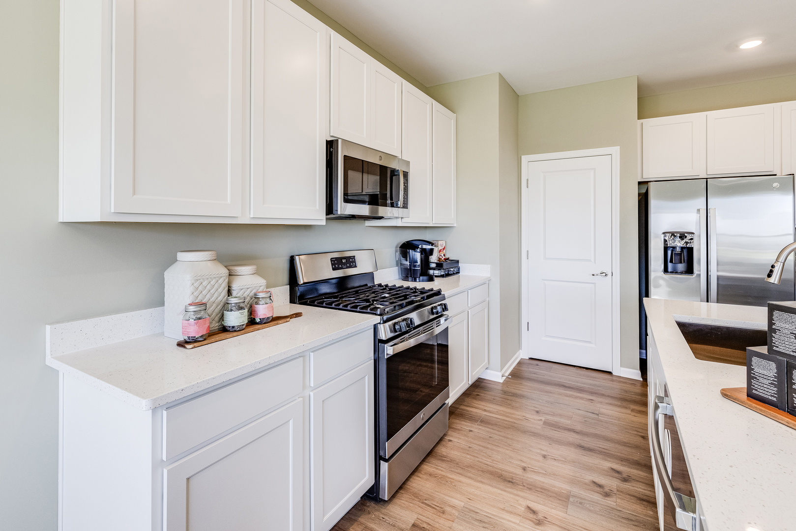 1322 Geranium Drive, Joliet, IL 60431