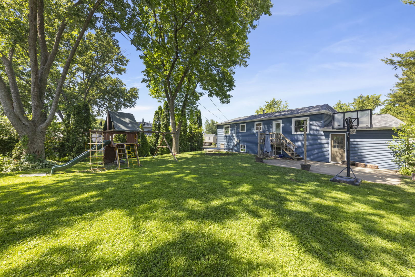 3005 Scenicwood Lane, Woodridge, IL 60517
