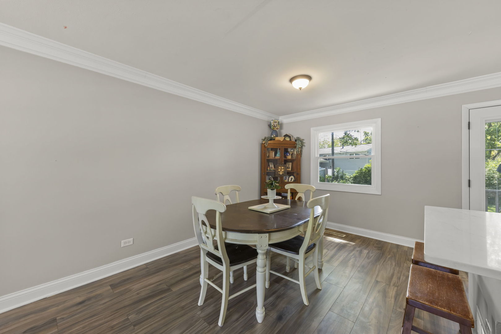 3005 Scenicwood Lane, Woodridge, IL 60517