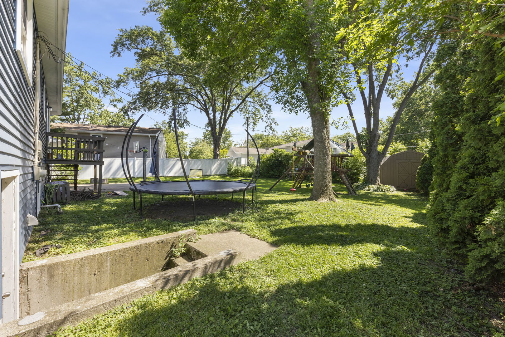 3005 Scenicwood Lane, Woodridge, IL 60517