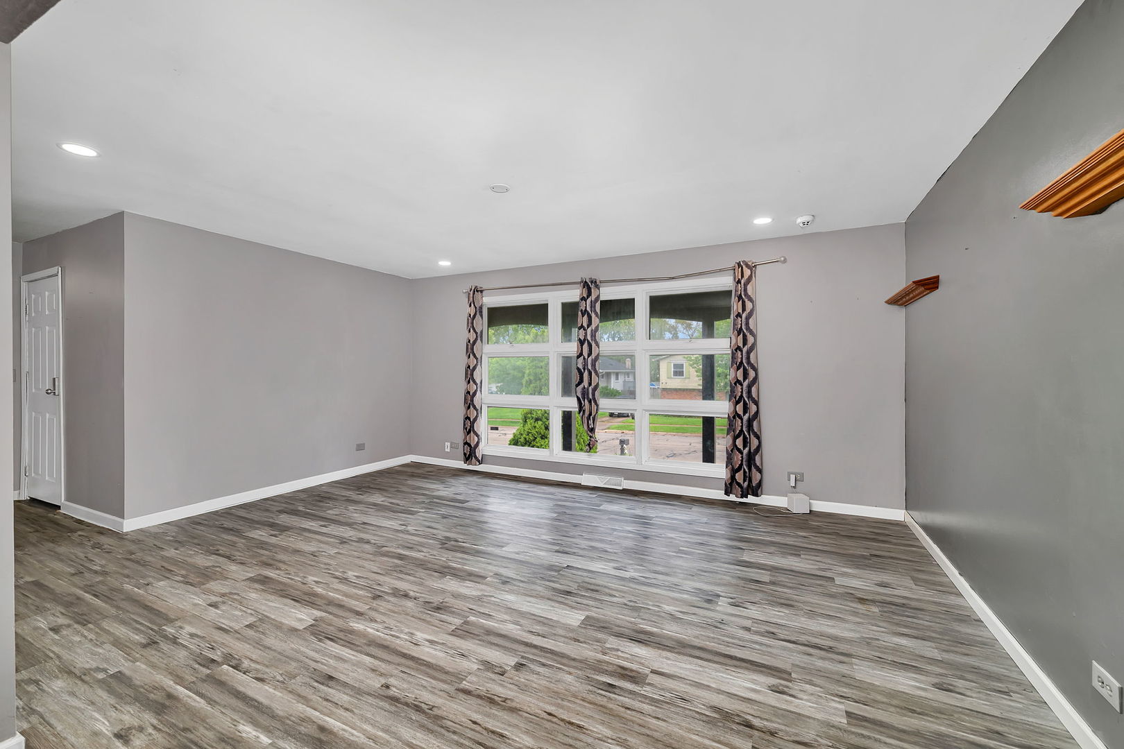 551 FALCONRIDGE Way, Bolingbrook, IL 60440