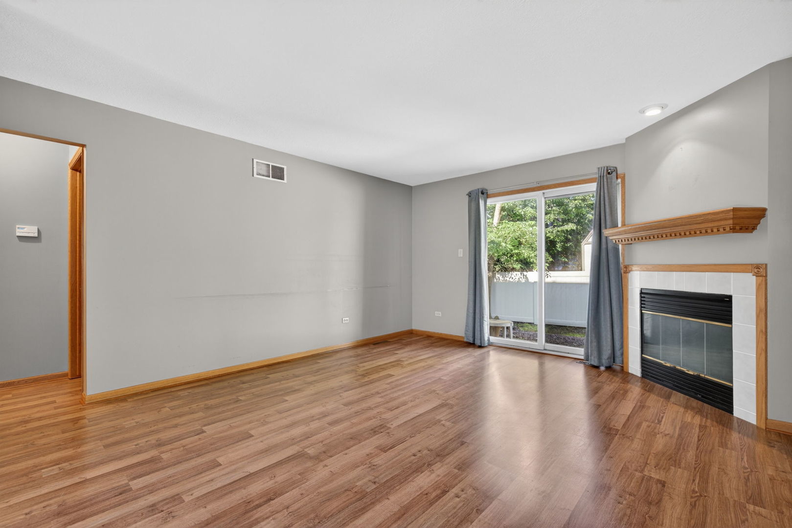 302 Grande Drive #C, Minooka, IL 60447