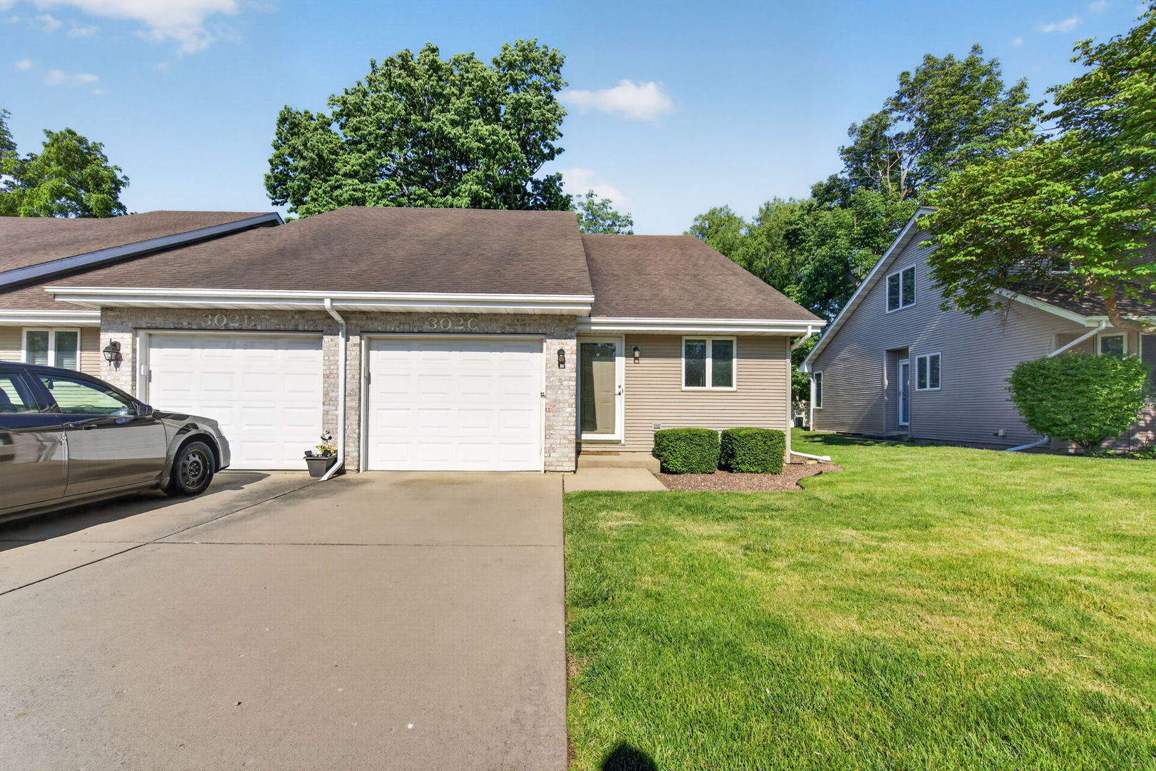 302 Grande Drive #C, Minooka, IL 60447